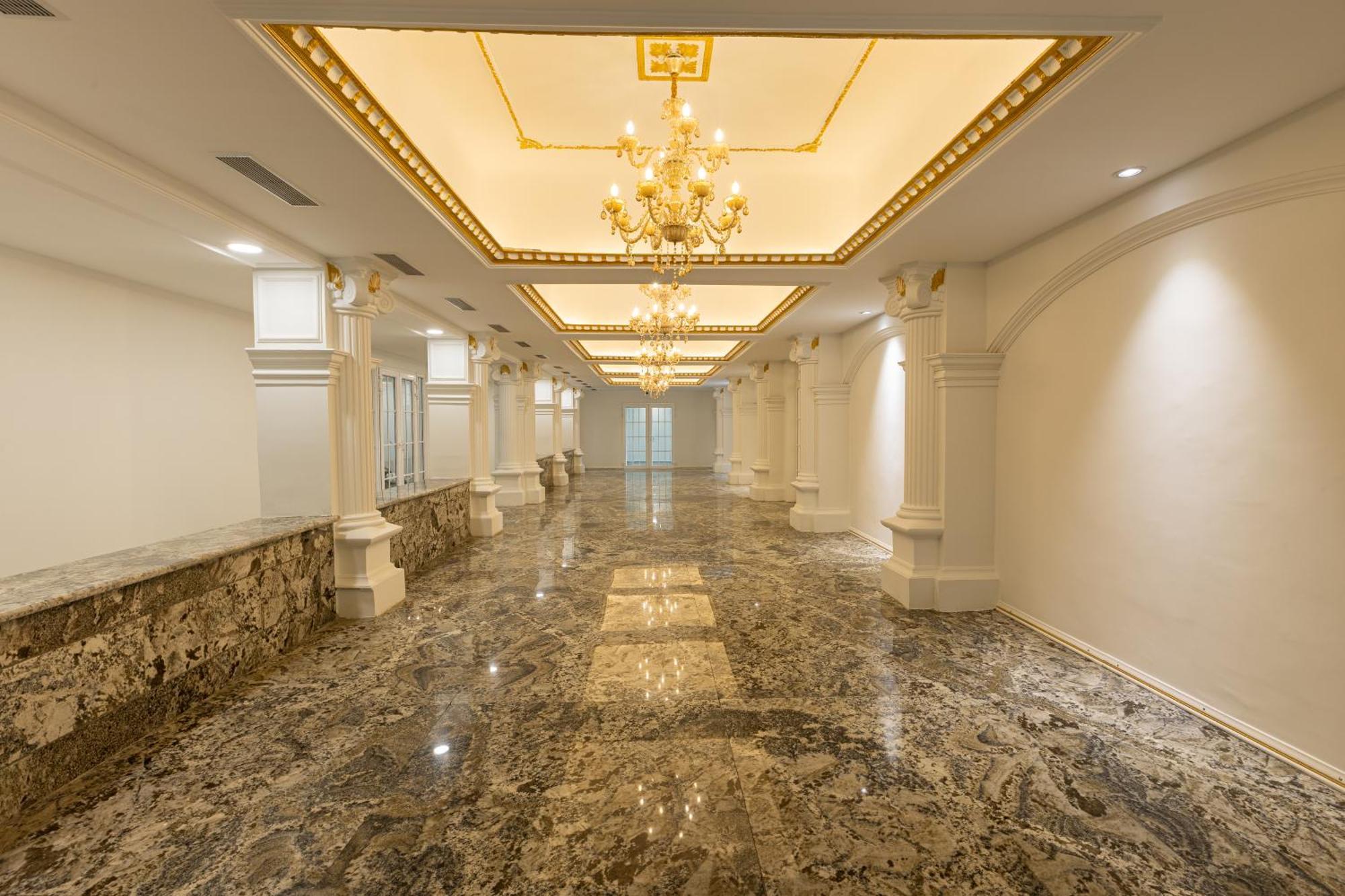 The Grand Monarch Hotel, Ujjain Luaran gambar