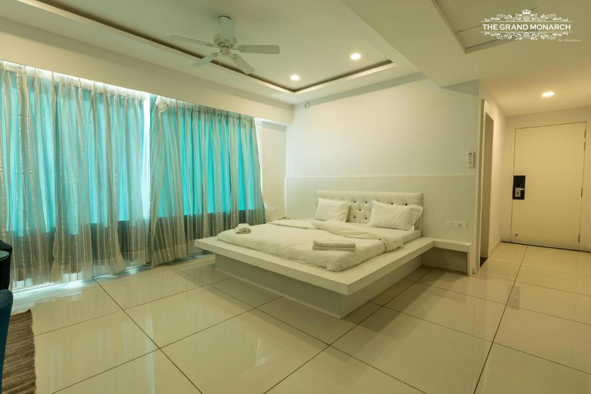 The Grand Monarch Hotel, Ujjain Luaran gambar