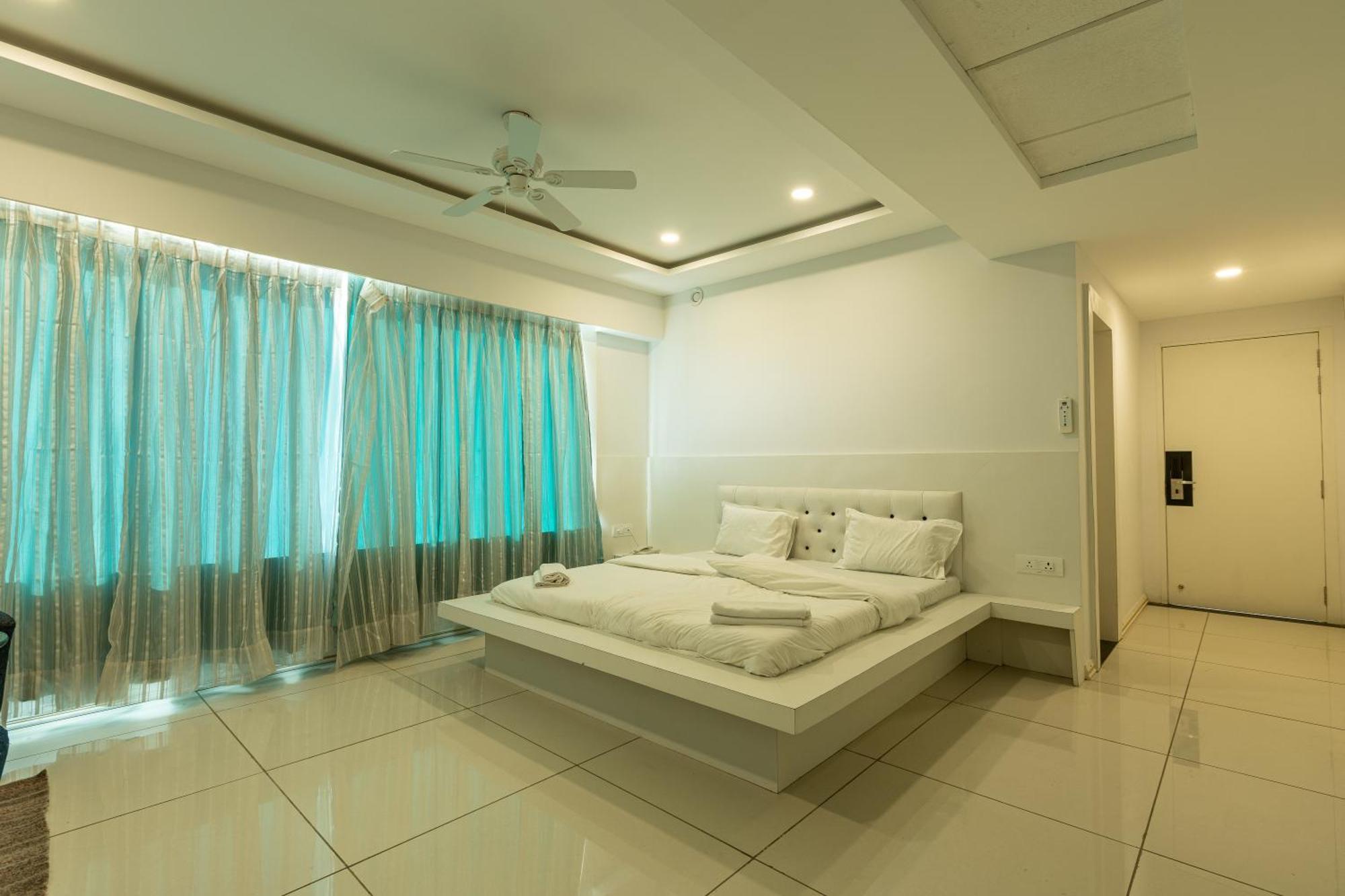 The Grand Monarch Hotel, Ujjain Luaran gambar