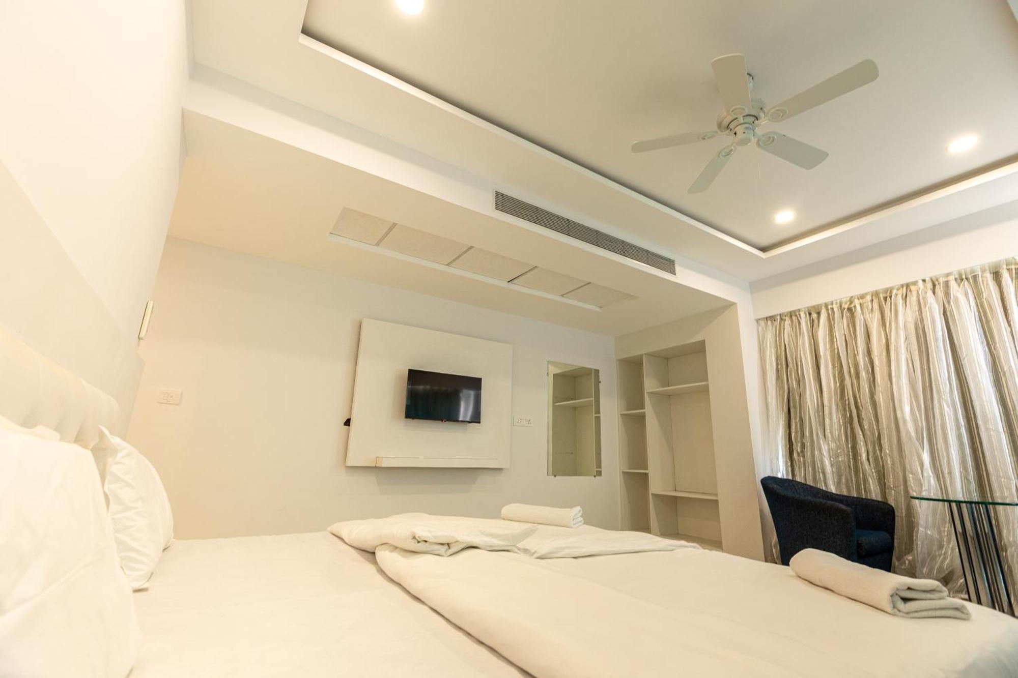 The Grand Monarch Hotel, Ujjain Luaran gambar
