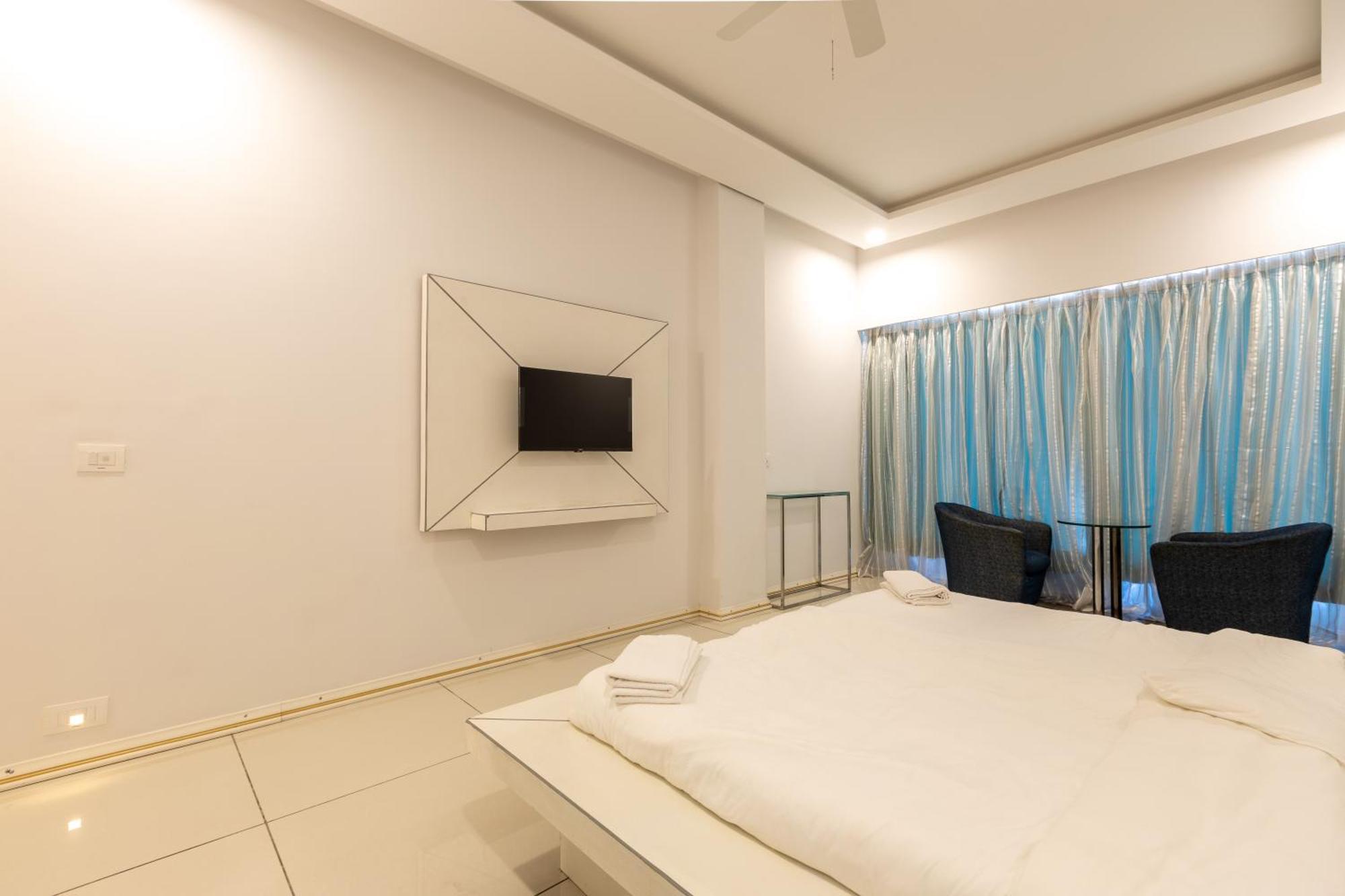 The Grand Monarch Hotel, Ujjain Luaran gambar