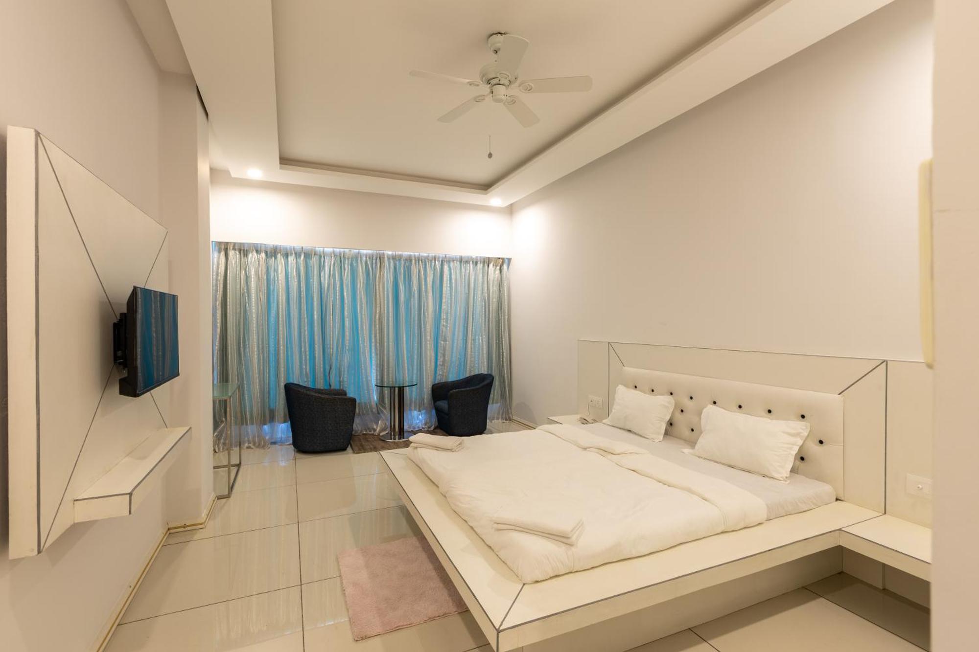 The Grand Monarch Hotel, Ujjain Luaran gambar